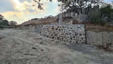 TERRENO BARDEADO EN LAS CABAÑAS TEPOTZOTLAN.  4,244m2