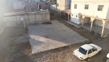 CASA EN VENTA  CON 9 CUARTOS INDEPENDIENTES PARA RENTAR .