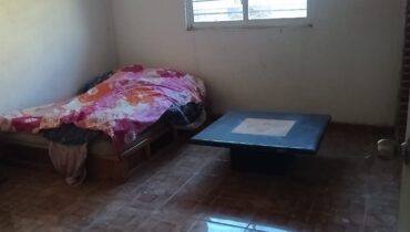 CASA EN VENTA  CON 9 CUARTOS INDEPENDIENTES PARA RENTAR .