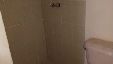 EDIFICIO EN VENTA ( HOSTAL) 10 CUARTOS , EL ROSARIOA C. IZCALLI