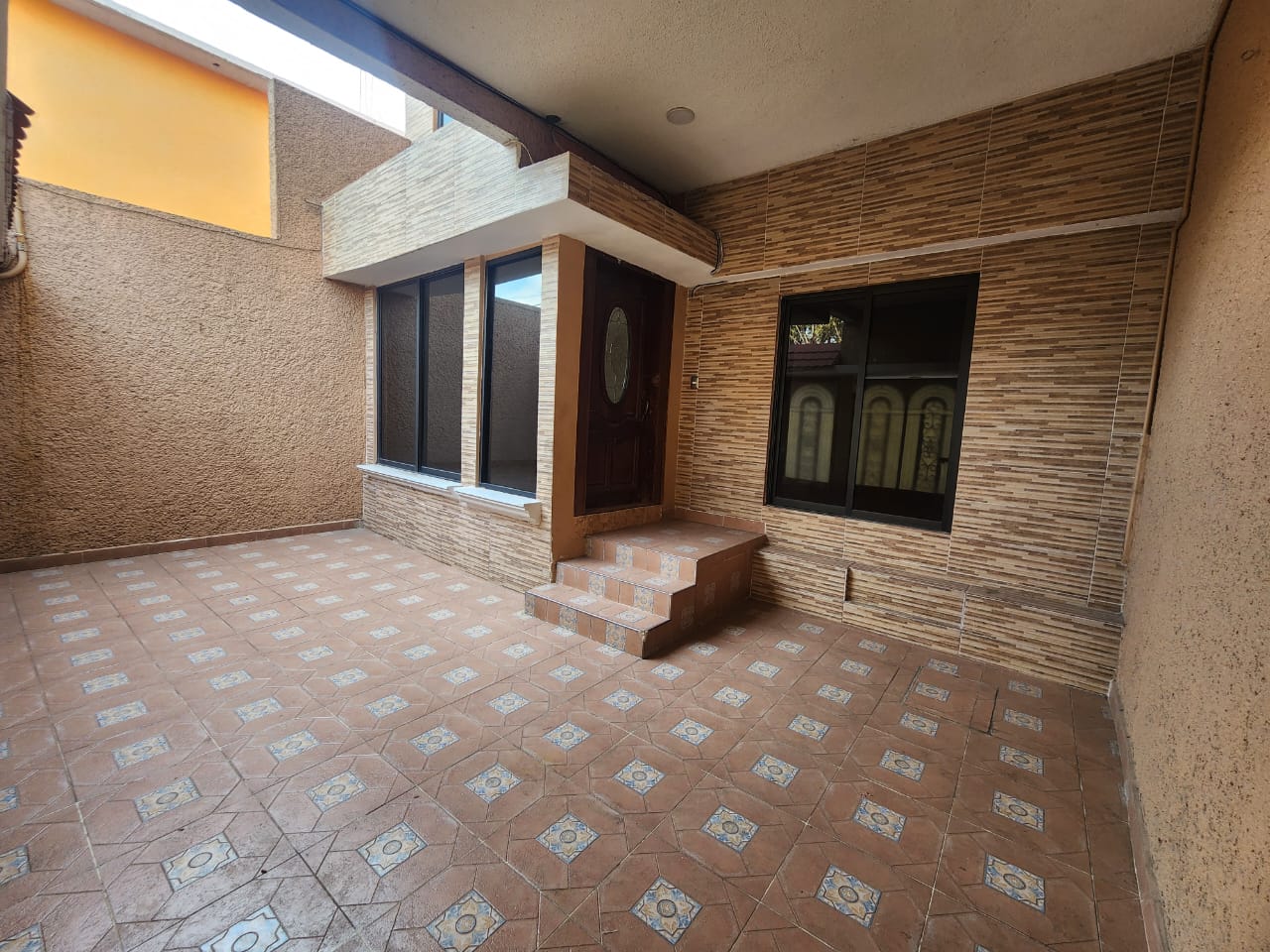 CASA EN VENTA EN LA COLONIA ATLANTA