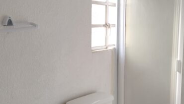CASA EN VENTA  DENTRO DE PRIVADA EN  BELLAVISTA C. IZCALLI