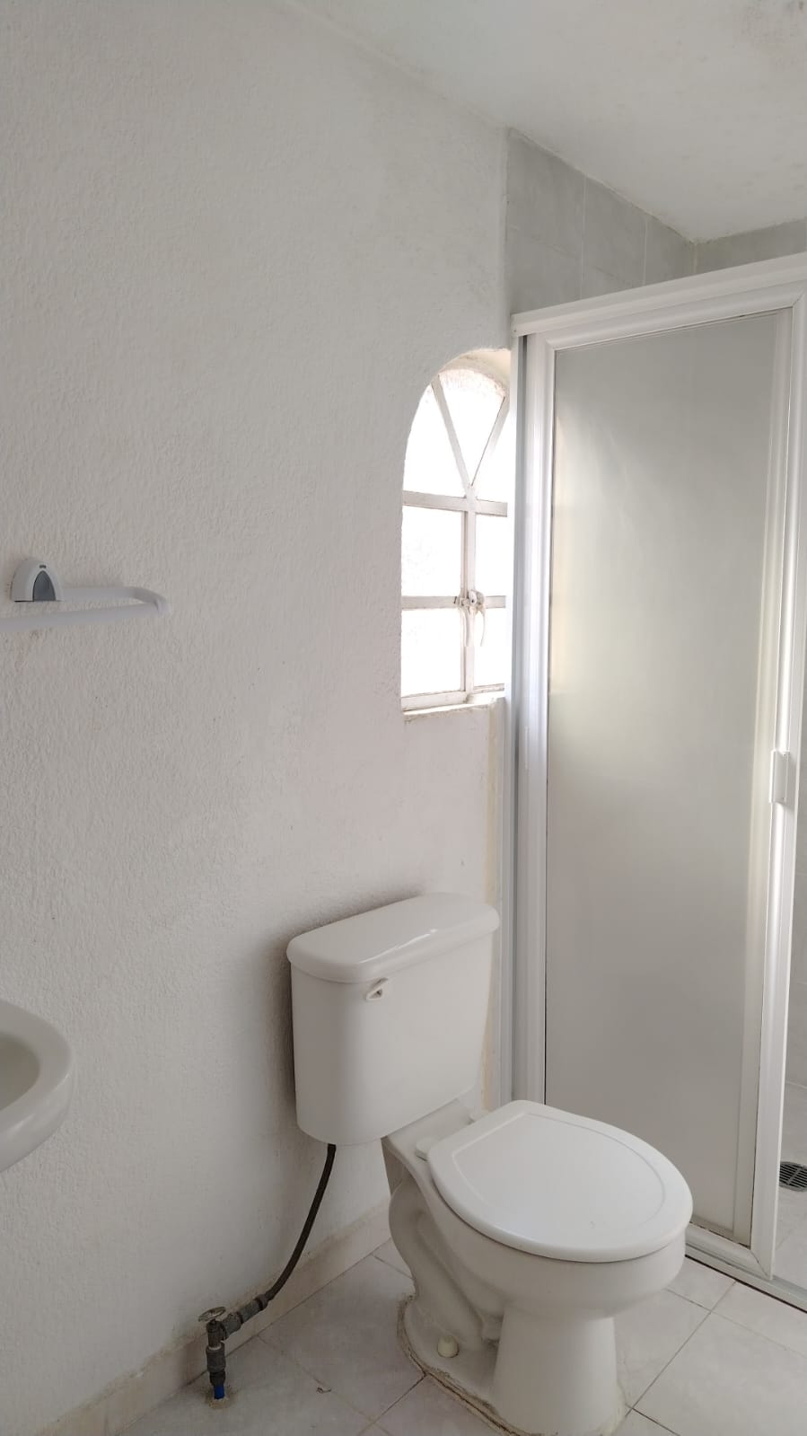 CASA EN VENTA  DENTRO DE PRIVADA EN  BELLAVISTA C. IZCALLI