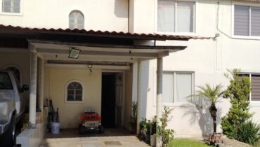 CASA EN VENTA  DENTRO DE PRIVADA EN  BELLAVISTA C. IZCALLI