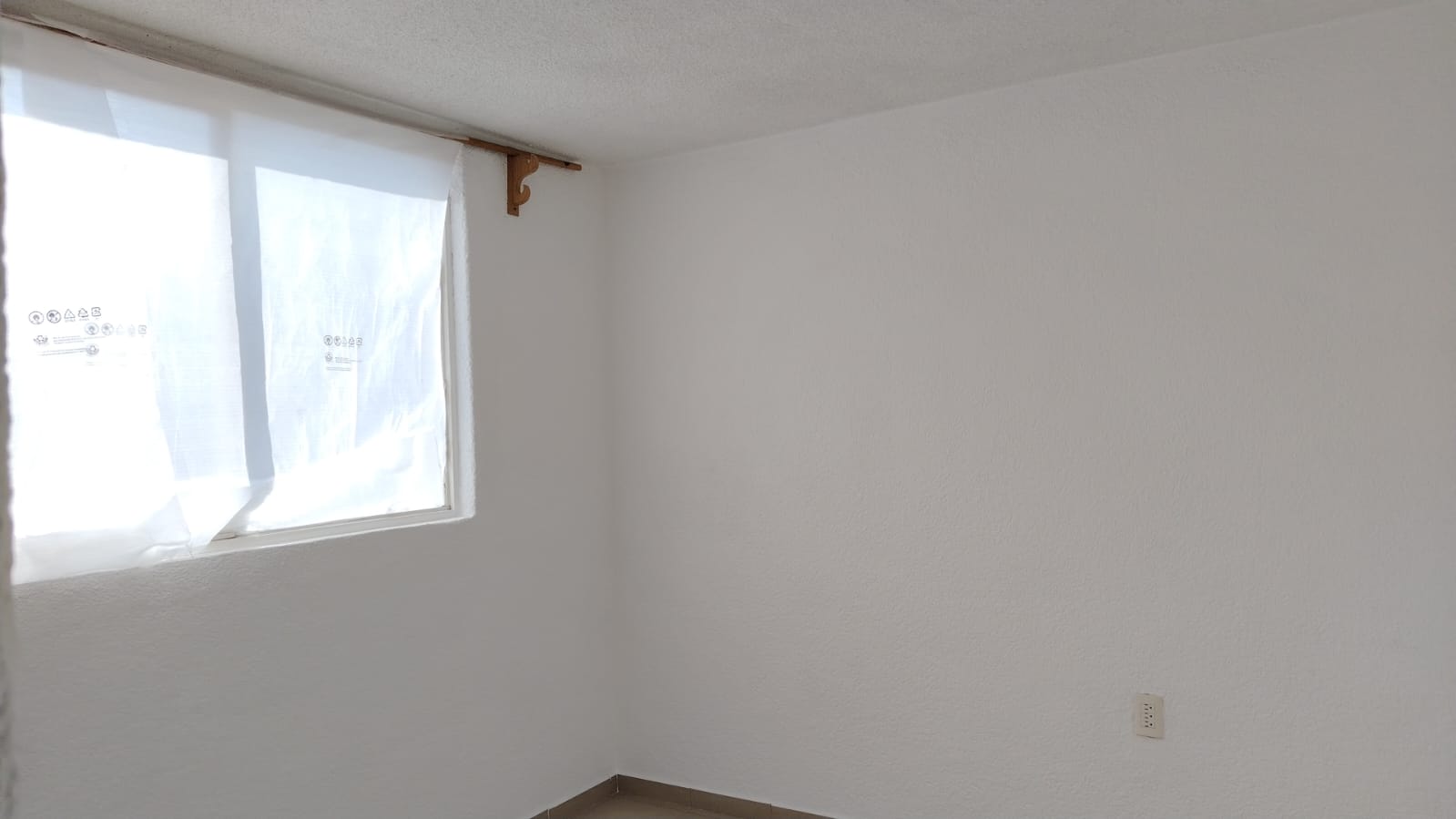 CASA EN VENTA  DENTRO DE PRIVADA EN  BELLAVISTA C. IZCALLI