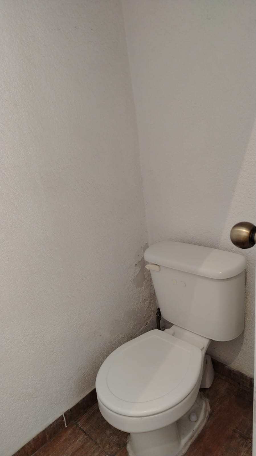 CASA EN VENTA  DENTRO DE PRIVADA EN  BELLAVISTA C. IZCALLI