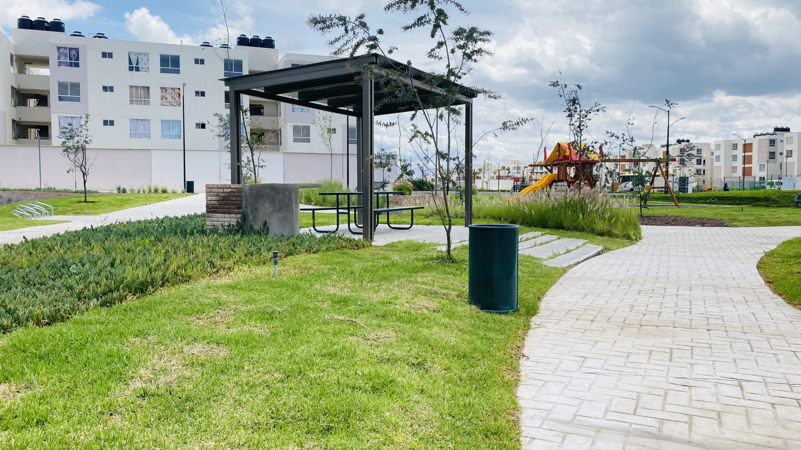 CASA DUPLEX, RESIDENCIAL SOLARES , MODELO TITANIO PLANTA BAJA, ZUMPANGO