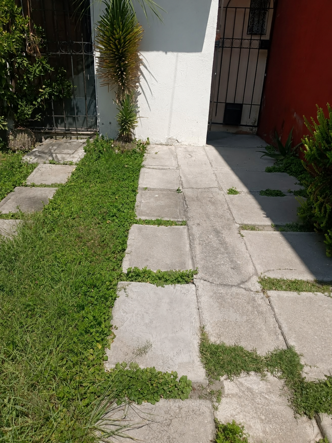 CASA EN VENTA EN PASEOS TULTEPEC / DOS RECAMARAS