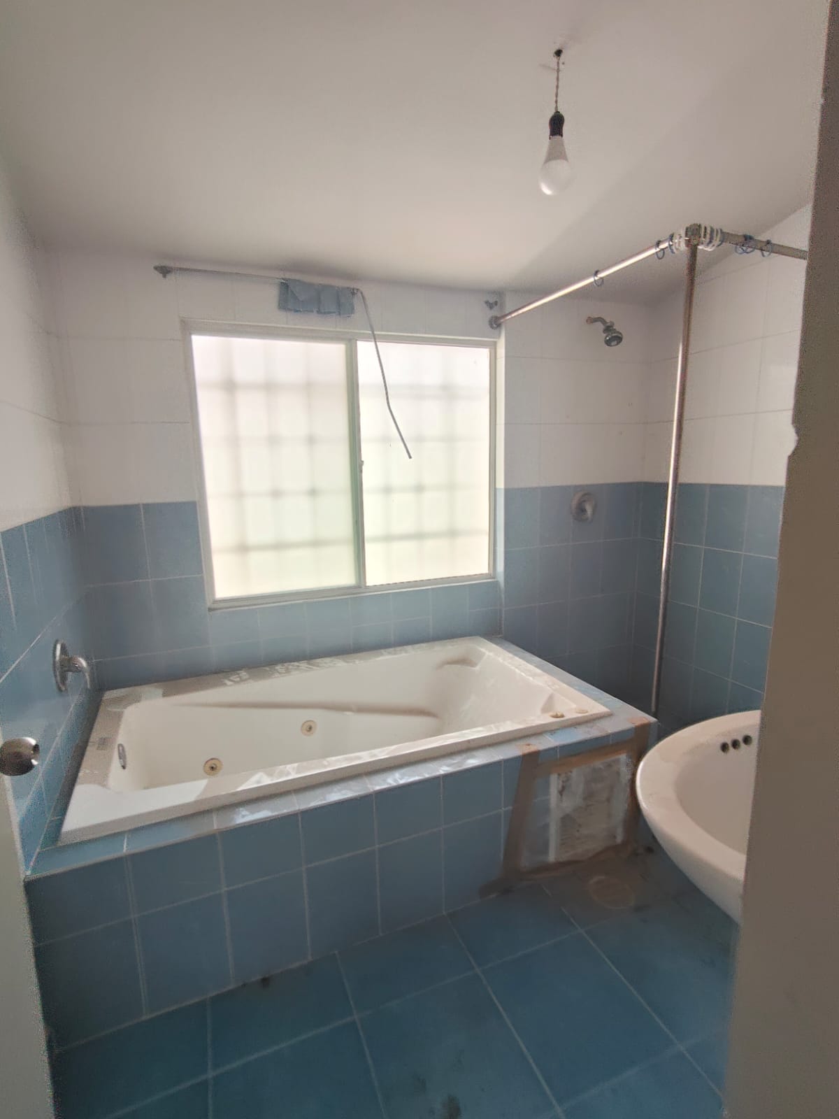 OPORTUNIDAD DE RECUPERACIÓN BANCARIA – CASA EN HACIENDA DEL JARDÍN, 3 RECÁMARAS | $1,660,000 MXN