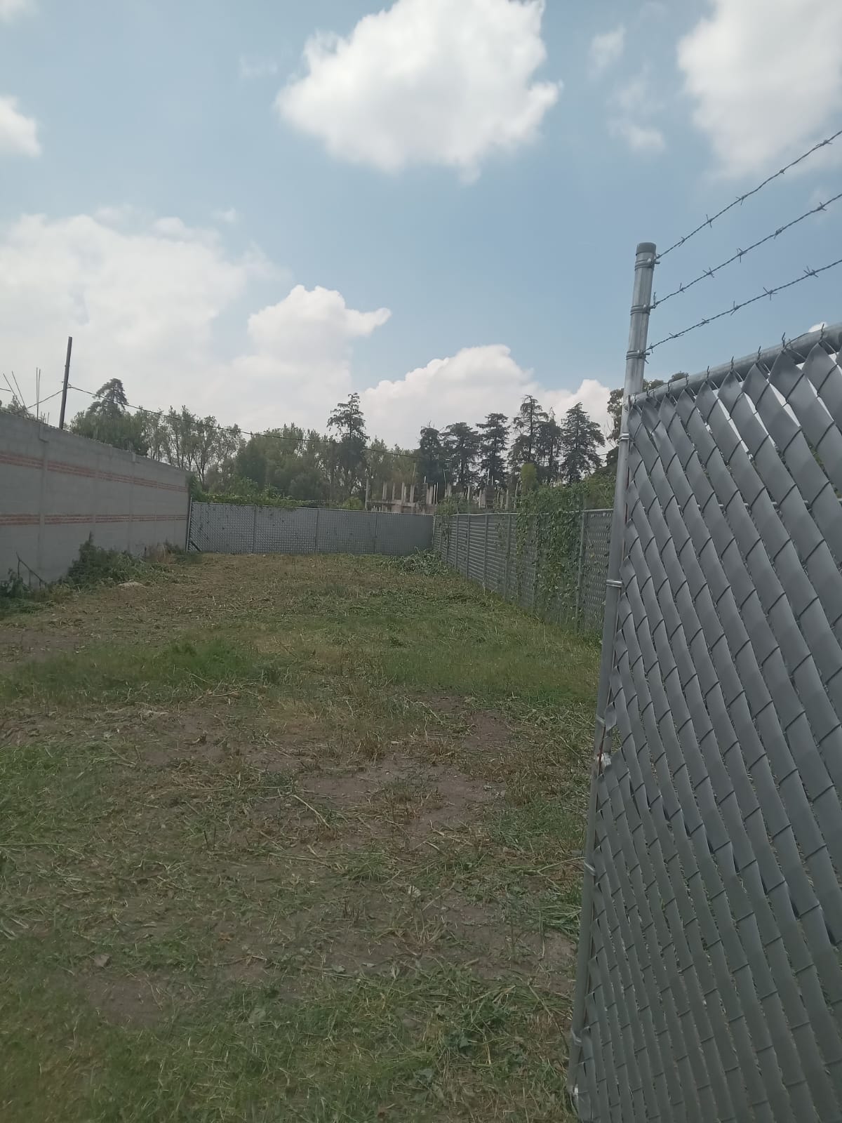 TERRENO EN VENA CON TODOS LOS SERVICIO EN SAN MATEO XOLOC, 300m2